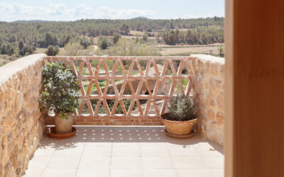 La arquitectura enraizada de Crux y la casa de Felipa