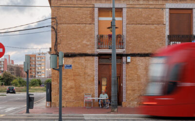 La Valencia bipolar y la arquitectura contemporánea de los Poblados Marítimos