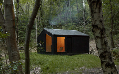 La mini cabaña más creativa del bosque
