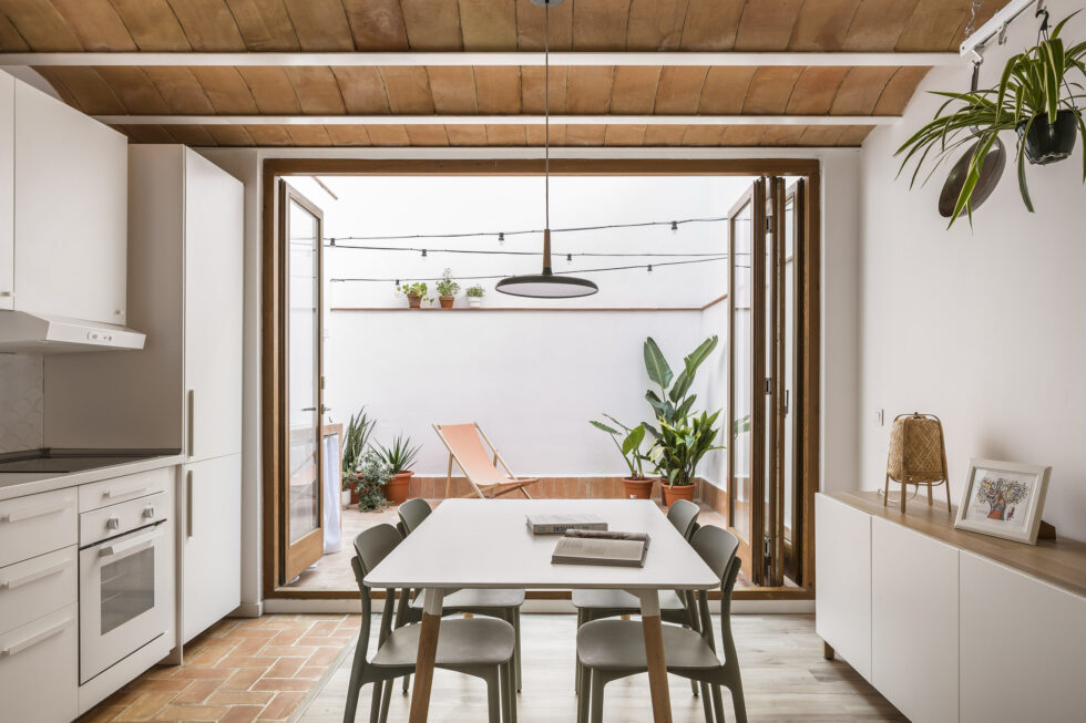Oda al ladrillo en Casa Cabanyal — Flat Magazine