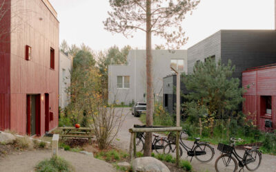 Un antiguo garaje transformado en 63 apartamentos y otras ideas brillantes para ubicar la vivienda social